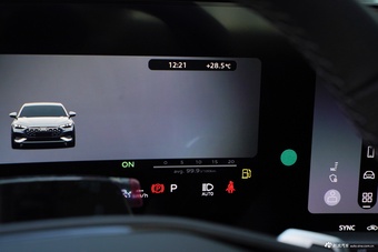 2026款一汽奥迪A5L 2.0T 运动版 Plus