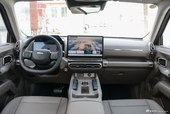 2026款哈弗大狗PLUS PHEV Hi4 200km 长续航潮电版