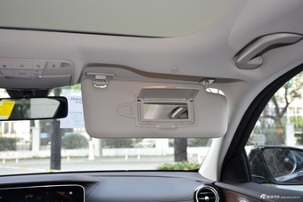 2022款奔驰E级 改款 E 300 L 豪华型