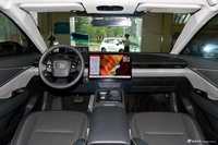 2025款一汽丰田bZ5 550 PRO智行版