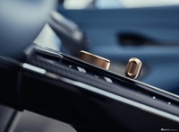 2025款Vantage 4.0T V8 Roadster 追霆者 官图