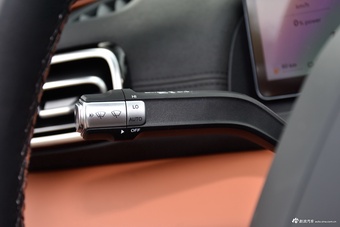 2025款风云A9L 260超长续航尊贵版