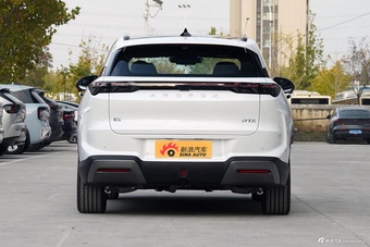 2026款极狐 阿尔法T5 增程 215 元境智行版