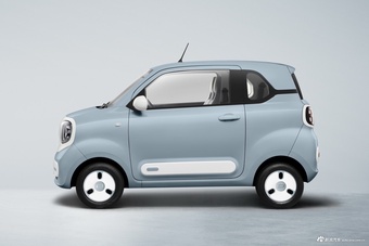 2025款奔腾小马官图