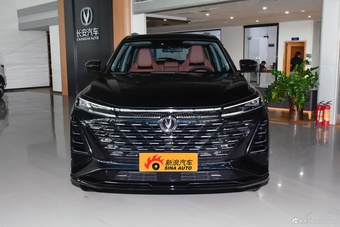 2024款长安CS75 PLUS 第三代 冠军版 1.5T 智驾劲航型