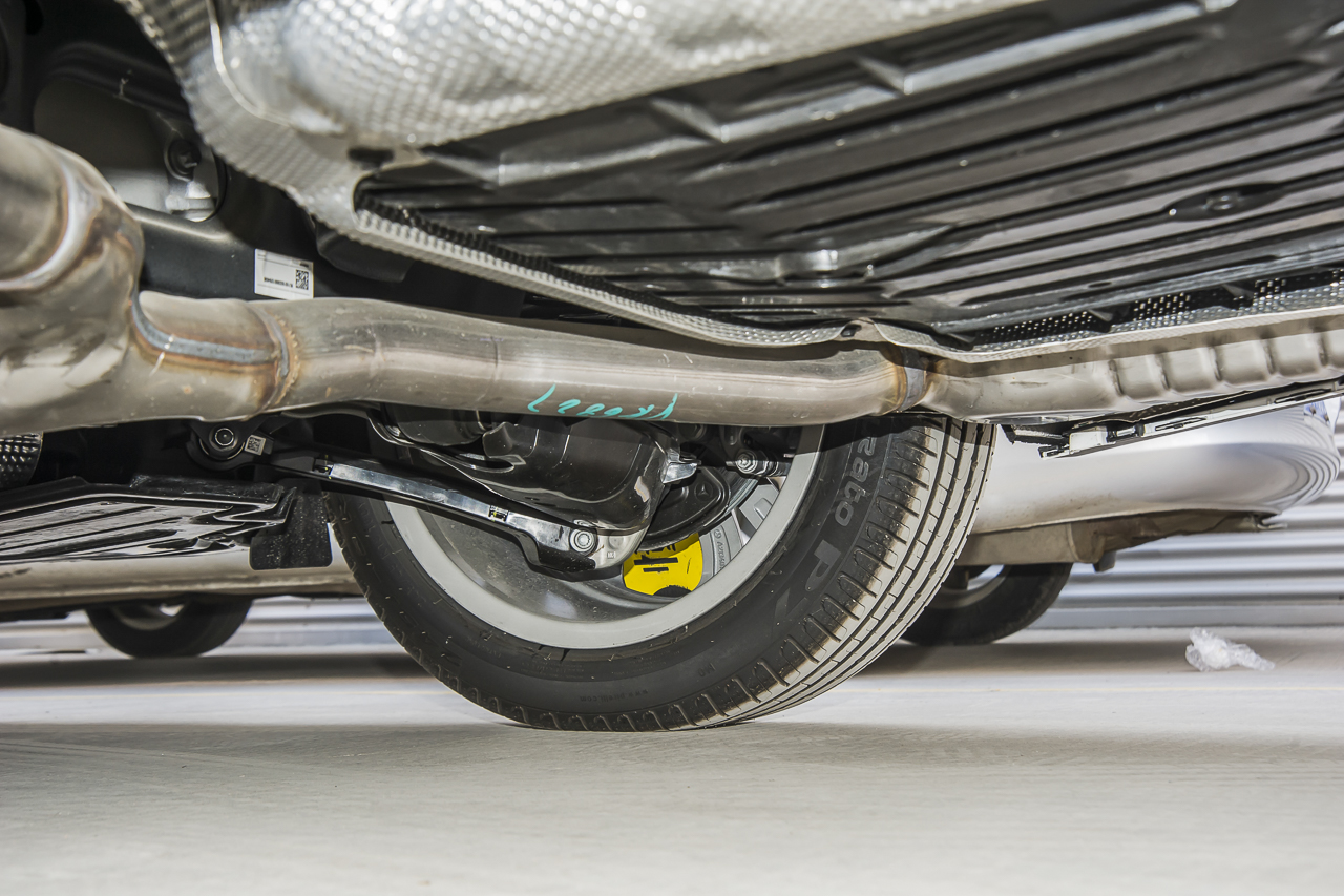 2020款奔驰E级2.0T自动 300L 运动时尚型