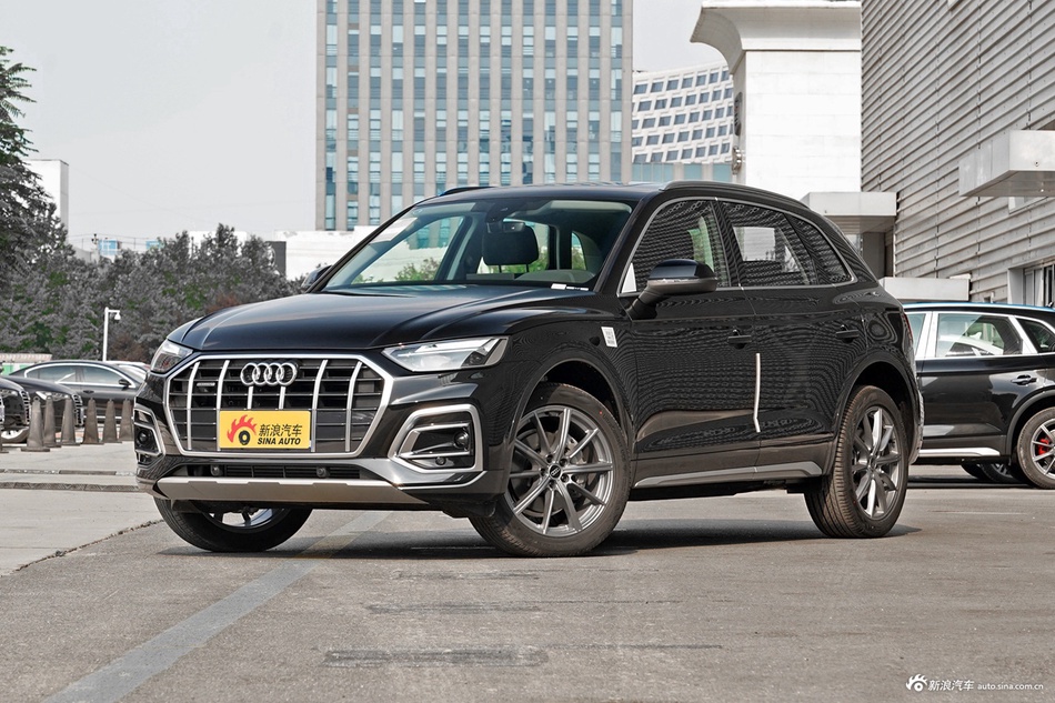 2022款奥迪Q5L 改款 45T 豪华致雅型