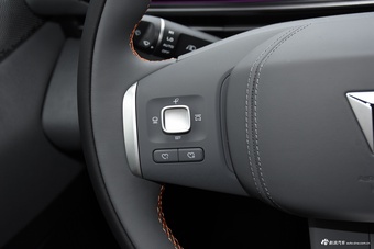 2024款深蓝S05 纯电版