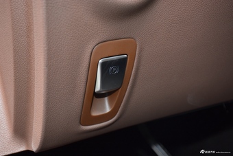 2021款奔驰E级 E 300 L 尊贵型