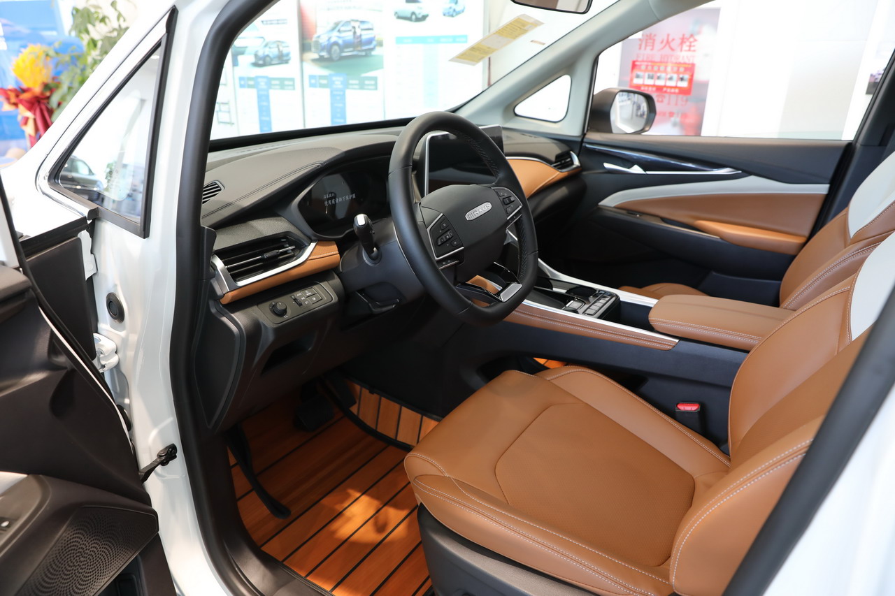 2021款上汽MAXUS G50 PLUS 1.5T 全配版