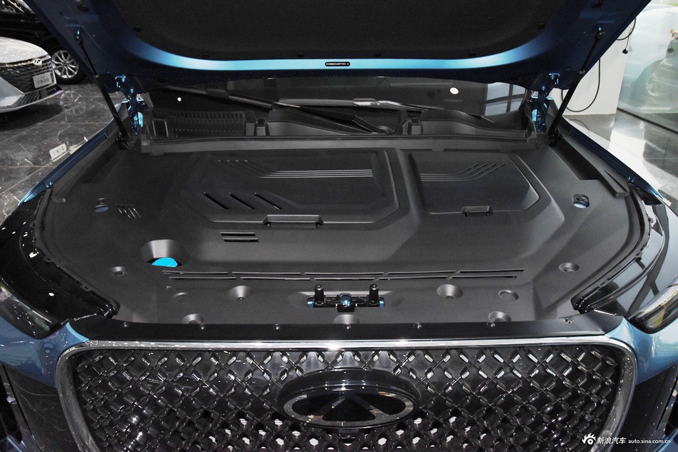 2025款瑞虎8 PLUS C-DM 1.5T 116KM尊贵型 5座