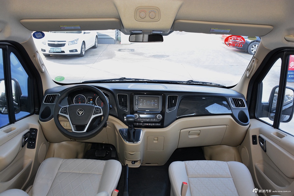 2022款图雅诺2.8T自动通途多功能加长轴中顶9座