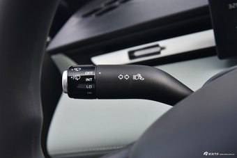 2025款荣威D6 520km 智享版