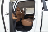 2022款福田征服者5 2.0T自动柴油两驱武林至尊长轴4F20TC