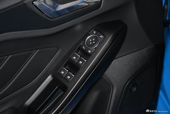 2022款福克斯三厢 EcoBoost 180 自动