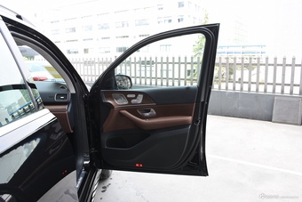 2024款奔驰GLE 450 4MATIC 时尚型