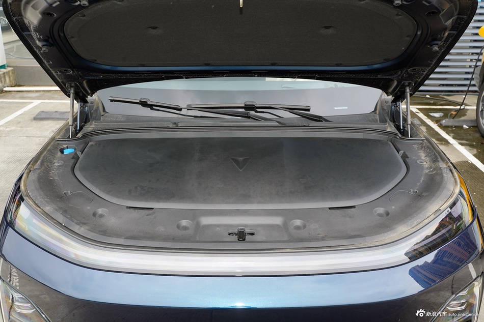 2025款深蓝S09 四驱Ultra+ 高定版