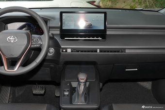 2026款卡罗拉锐放 2.0L 智能电混双擎 精英版