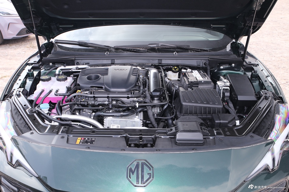 2026款MG7 1.5T 300 DCT优雅版