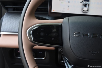 2025款瑞虎8 L 2.0T 自动长虹版 7座