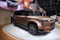 2025广州车展实拍：极石ADAMAS