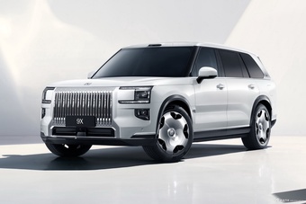 2025款ZEEKR 9X 基本款 官图