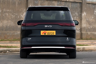 2026款比亚迪夏 DM-i 218KM超越型