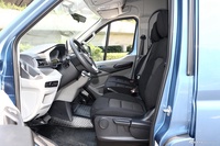 2022款上汽大通MAXUS V90 2.0T AMT运杰前驱短轴高顶后单胎6座