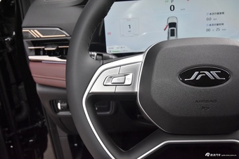 2024款江淮X8 E家 1.5T 110km 家兴版 7座