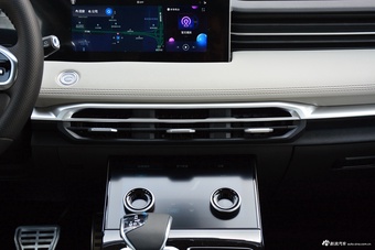 2023款捷途X70 PLUS 2.0T DCT 强者MAX 7座