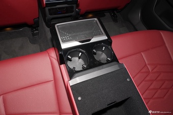 2026款宝马i5 eDrive 40L M运动套装