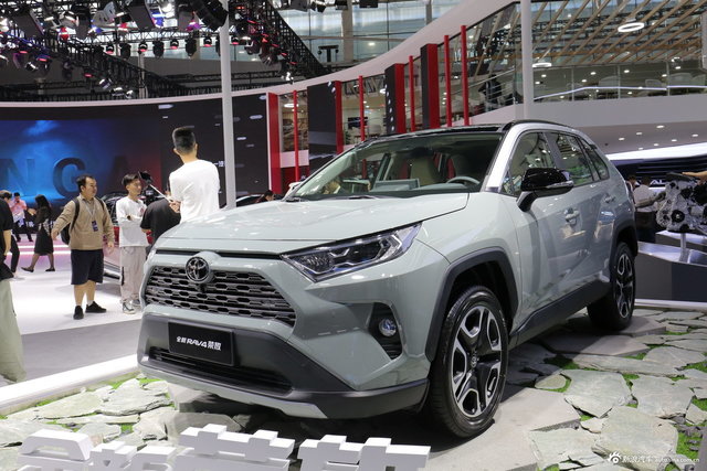 RAV4荣放