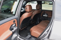2024款奔驰GLB 220 4MATIC