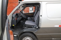 2021款金旅海狮1.8L汽油版物流车龙运GL850长轴中顶LJ4A18Q6