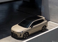 2025款沃尔沃XC70插电 高配版 官图