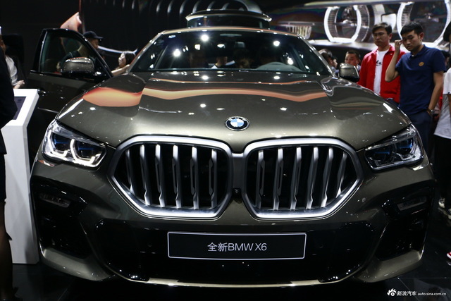 宝马X6