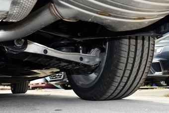 2025款奥迪A4L 200万辆悦享版 40 TFSI 时尚动感型