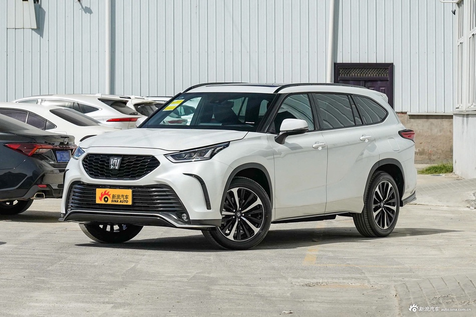 2022款皇冠陆放 2.0T 劲享版