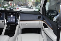 2022款风行M7领爵款 2.0T 自动公爵版