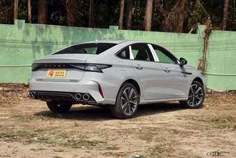 2025款艾瑞泽8 1.6T DCT卓越版