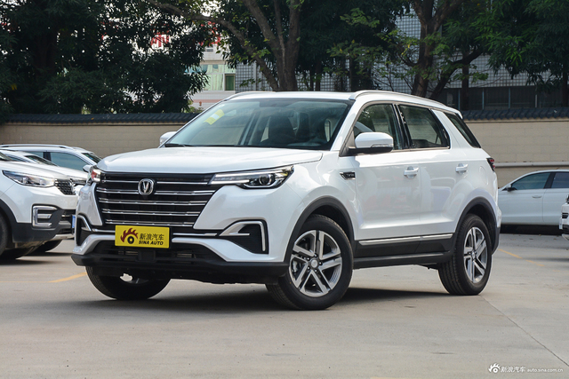 2020款长安CS55 PLUS 1.5T 手动炫色型