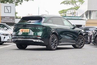 2026款ZEEKR 7X 75kWh 后驱MAX版