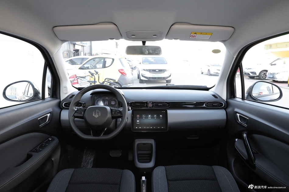 2020款零跑T03 400轻享版 