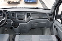 2024款图雅诺 吉象多功能 2.8T手动 加长轴中顶 后单胎7座