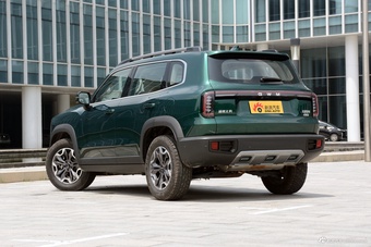 2026款哈弗大狗 2.0T DCT中华田园犬版苔岩绿