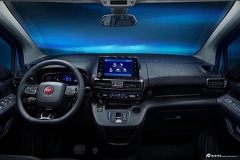2022款菲亚特多宝纯电 官图