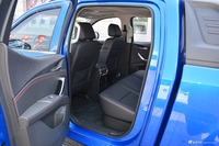 2021款大通T90 2.0T单增压手动两驱高底盘精英型长箱