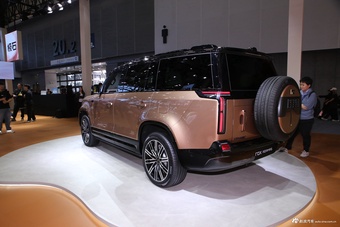 2025广州车展实拍：极石ADAMAS