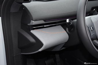 2024款深蓝S05 纯电版