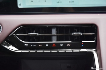 2024款江淮X8 E家 1.5T 110km 家兴版 7座